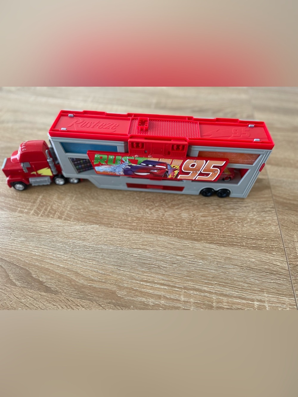Disney Pixar Cars color changers paint shop mack toy with lighting McQueen